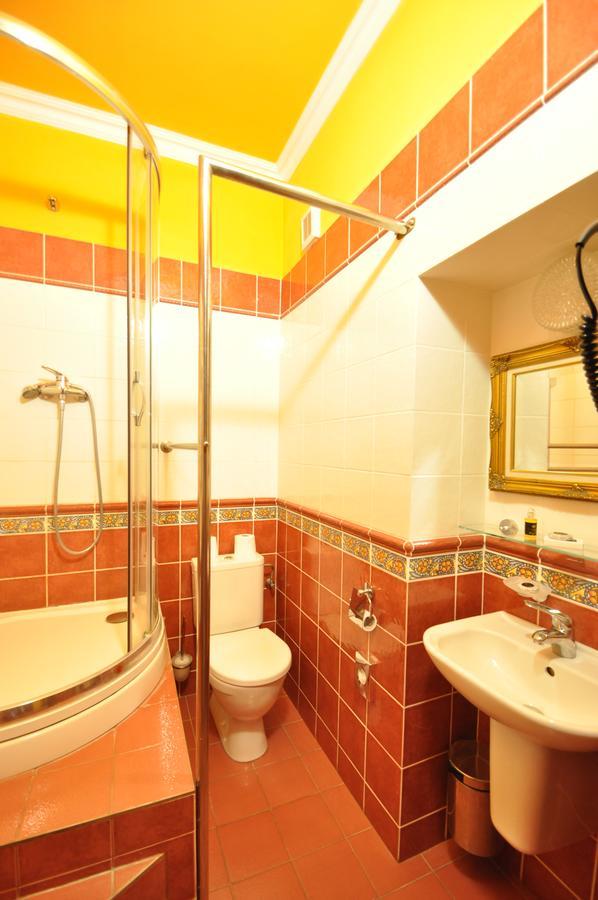 Pension Imperial Spa Йичин Экстерьер фото